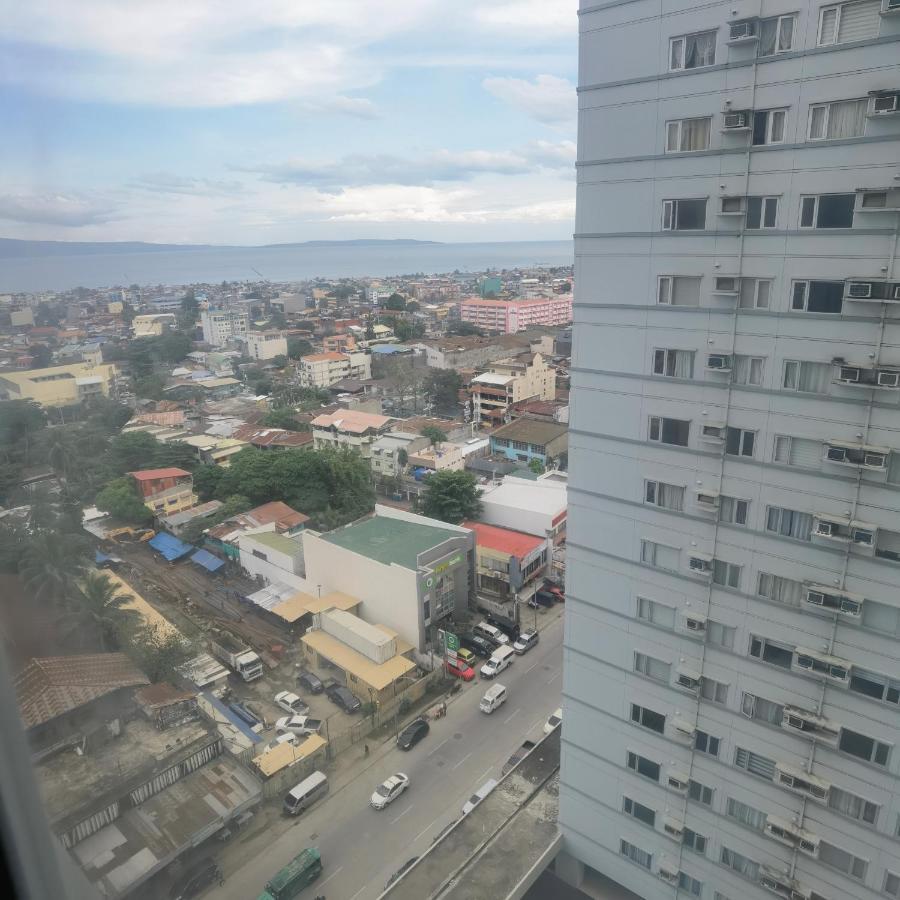 Avida Davao Condos, Downtown Cm Recto Avenue, Davao City Exteriör bild